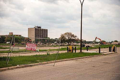 MIKAELA MACKENZIE / WINNIPEG FREE PRESS

Demolition takes place at the Kapyong barracks in Winnipeg on Tuesday, June 16, 2020. 
Winnipeg Free Press 2020.