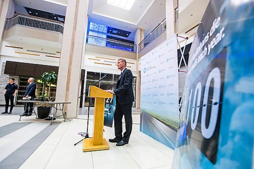 MIKAELA MACKENZIE / WINNIPEG FREE PRESS

Ben Graham, CEO and president of Manitoba Public Insurance, makes an announcement about its general rate application in Winnipeg on Wednesday, June 17, 2020. For Danielle Da Silva story.
Winnipeg Free Press 2020.