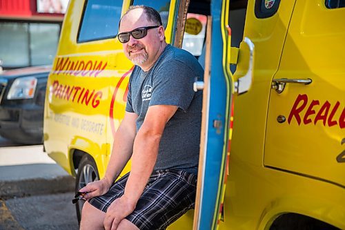 MIKAELA MACKENZIE / WINNIPEG FREE PRESS

Todd Van Hussen, sign painter, poses for a portrait by his van in Winnipeg on Wednesday, June 17, 2020. For Ben Waldman story.
Winnipeg Free Press 2020.