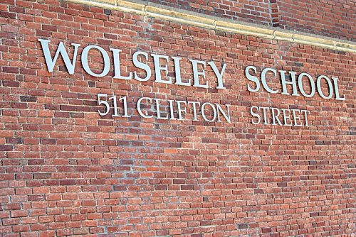 JESSE BOILY  / WINNIPEG FREE PRESS
Wolseley School sign on Wednesday. The Wolseley name is based on Gen. Garnet Wolseley. Wednesday, June 17, 2020.
Reporter: JOYANNE