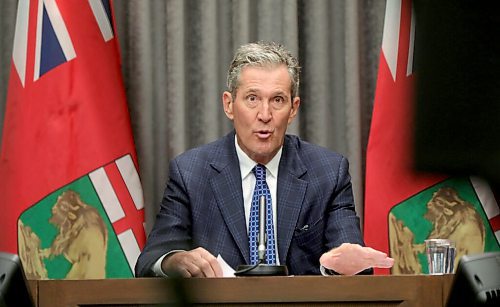 RUTH BONNEVILLE / WINNIPEG FREE PRESS

Local - Palliister Presser

Premier Brian Pallister answers questions from the media during news conference at the Legislative Building on Thursday.



June 18,  2020