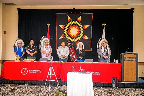 MIKAELA MACKENZIE / WINNIPEG FREE PRESS

Chiefs line up on stage and listen to a traditional song during a virtual joint signing ceremony in Winnipeg on Thursday, June 18, 2020. 
Winnipeg Free Press 2020.