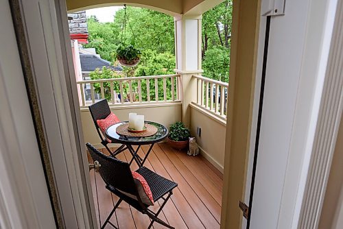 JESSE BOILY  / WINNIPEG FREE PRESS
The second floor balcony of 694 Banning street a west end home for sale on Monday. Monday, June 22, 2020.
Reporter: Todd