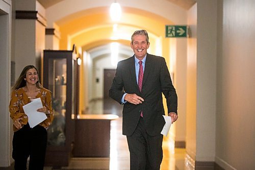 MIKAELA MACKENZIE / WINNIPEG FREE PRESS

Premier Brian Pallister speaks to the media in a live-streamed media conference at the Manitoba Legislative Building in Winnipeg on Tuesday, June 23, 2020. For Larry Kusch story.
Winnipeg Free Press 2020.