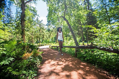 MIKAELA MACKENZIE / WINNIPEG FREE PRESS

Beverly Ndukwu, local actress who is also an advocate for Sickle Cell awareness, poses for a portrait in Kildonan Park in Winnipeg on Wednesday, June 24, 2020. Her five things include walking in the park, music, meditation and her phone/social media.
Winnipeg Free Press 2020.