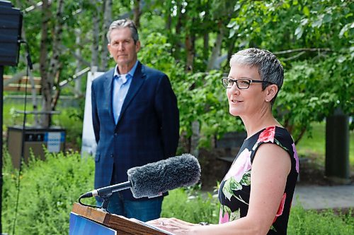 MIKE DEAL / WINNIPEG FREE PRESS
Liz Wilson, president and CEO of FortWhyte Alive, speaks after Premier Brian Pallister announces that the Manitoba government will be putting up over $8.5 million to support conservancy and educational activities at FortWhyte Alive, during his first public press conference since the start of the pandemic. 
200625 - Thursday, June 25, 2020.