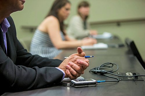 MIKAELA MACKENZIE / WINNIPEG FREE PRESS

Education minister Kelvin Goertzen and chief provincial public health officer Brent Roussin speak to the media at the Manitoba Legislative Building in Winnipeg on Thursday, June 25, 2020. For Maggie story. 
Winnipeg Free Press 2020.