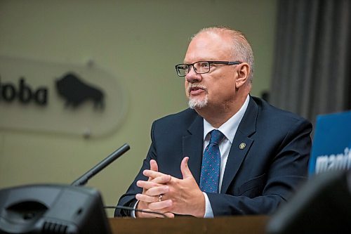 MIKAELA MACKENZIE / WINNIPEG FREE PRESS

Education minister Kelvin Goertzen speaks to the media at the Manitoba Legislative Building in Winnipeg on Thursday, June 25, 2020. For Maggie story. 
Winnipeg Free Press 2020.