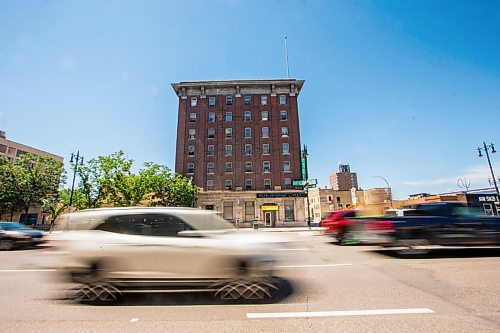 MIKAELA MACKENZIE / WINNIPEG FREE PRESS

The Mclaren Hotel on Main Street in Winnipeg on Friday, June 26, 2020. 
Winnipeg Free Press 2020.