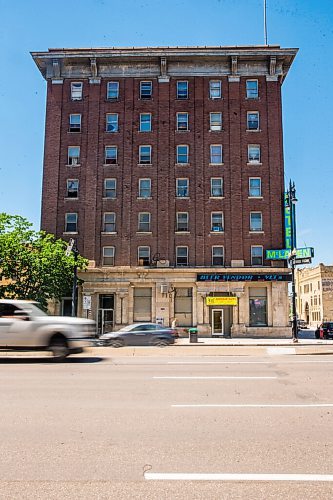 MIKAELA MACKENZIE / WINNIPEG FREE PRESS

The Mclaren Hotel on Main Street in Winnipeg on Friday, June 26, 2020. 
Winnipeg Free Press 2020.