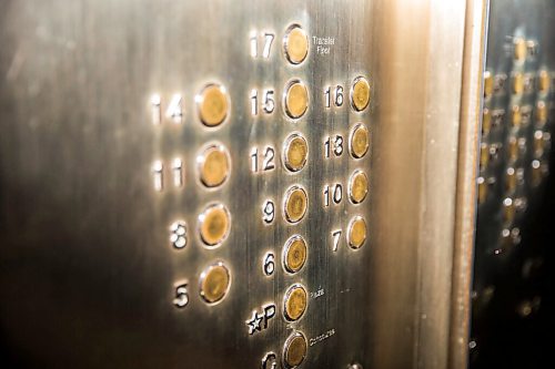 MIKAELA MACKENZIE / WINNIPEG FREE PRESS

Elevators at the Richardson Building, with new COVID-19 measures in place, in Winnipeg on Monday, June 29, 2020. For Gabrielle Piche story.
Winnipeg Free Press 2020.