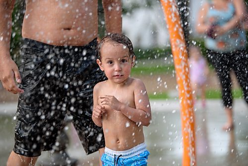 JESSE BOILY  / WINNIPEG FREE PRESS
Jason McDonald,3, and Dremond Bunn cool off at the Machray park spray pad on Monday. Monday, June 29, 2020.
Reporter: