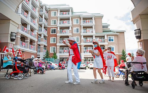 MIKE DEAL / WINNIPEG FREE PRESS
The All Seniors Care Living Centre at 50 Ridgecrest Avenue held at Pre-Canada Day celebration Tuesday afternoon, which included a Superhero Pet Companion Parade where some of the residences and their pets showed off their best superhero disguises.
200630 - Tuesday, June 30, 2020.