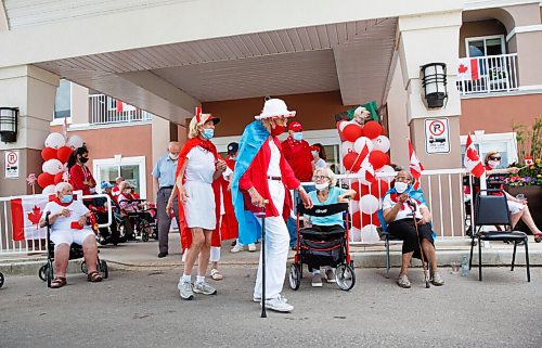 MIKE DEAL / WINNIPEG FREE PRESS
The All Seniors Care Living Centre at 50 Ridgecrest Avenue held at Pre-Canada Day celebration Tuesday afternoon, which included a Superhero Pet Companion Parade where some of the residences and their pets showed off their best superhero disguises.
200630 - Tuesday, June 30, 2020.