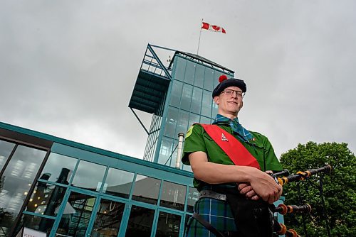 JESSE BOILY  / WINNIPEG FREE PRESS
Emil Flach, 15, played the bag pipes to people at the Forks on Wednesday. The pop up show was put on by The St. Andrew's Society of Winnipeg as part of their Pop-up Piper program. Wednesday, July 1, 2020.
Reporter: