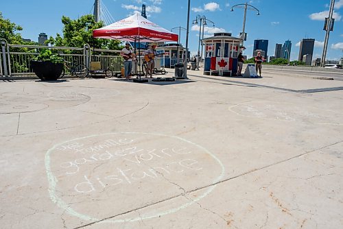 JESSE BOILY  / WINNIPEG FREE PRESS
Live music is played at the Provencher bridge for Canada Day on Wednesday. Wednesday, July 1, 2020.
Reporter: