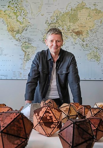 RUTH BONNEVILLE / WINNIPEG FREE PRESS


INTERSECTION - 20-sided Icosahedrons. 

Portraits of  Artist  Ande Brown, with her  20-sided Icosahedron globes in her home/studio. 


What: This is for an Intersection piece on Ande's unique & super eye-catching globes (see at icoglobes.com)

Story about how  Ande, a world traveler, came up with the idea of globes in the shape of 20-sided Icosahedrons. She makes them out of a variety of materials and each one is unique.


This is for the July 11 Intersection page.

Dave Sanderson story. 

July 3rd,  2020