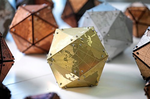 RUTH BONNEVILLE / WINNIPEG FREE PRESS


INTERSECTION - 20-sided Icosahedrons. 

 Artist  Ande Brown, and her  20-sided Icosahedron globes in her home/studio. Brass globe. 

What: This is for an Intersection piece on Ande's unique & super eye-catching globes (see at icoglobes.com)

Story about how  Ande, a world traveler, came up with the idea of globes in the shape of 20-sided Icosahedrons. She makes them out of a variety of materials and each one is unique.


This is for the July 11 Intersection page.

Dave Sanderson story. 

July 3rd,  2020