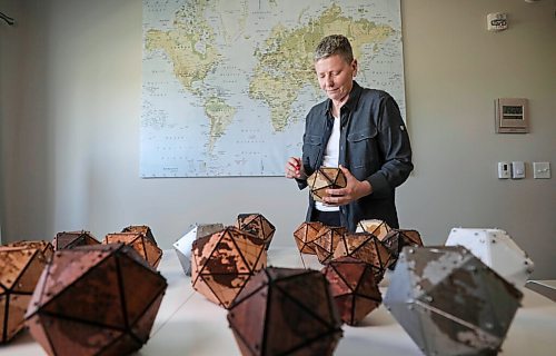 RUTH BONNEVILLE / WINNIPEG FREE PRESS


INTERSECTION - 20-sided Icosahedrons. 

Portraits o  Artist  Ande Brown, with her  20-sided Icosahedron globes in her home/studio. 


What: This is for an Intersection piece on Ande's unique & super eye-catching globes (see at icoglobes.com)

Story about how  Ande, a world traveler, came up with the idea of globes in the shape of 20-sided Icosahedrons. She makes them out of a variety of materials and each one is unique.


This is for the July 11 Intersection page.

Dave Sanderson story. 

July 3rd,  2020