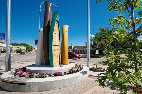 MIKE DEAL / WINNIPEG FREE PRESS
The sculpture Watershed on the corner of St. Marys and St. Annes.
See Brenda Suderman Sunday special 
200708 - Wednesday, July 08, 2020.