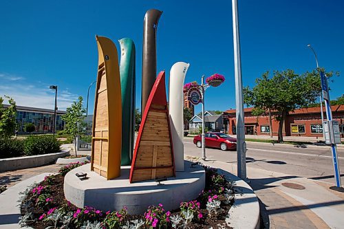 MIKE DEAL / WINNIPEG FREE PRESS
The sculpture Watershed on the corner of St. Marys and St. Annes.
See Brenda Suderman Sunday special 
200708 - Wednesday, July 08, 2020.