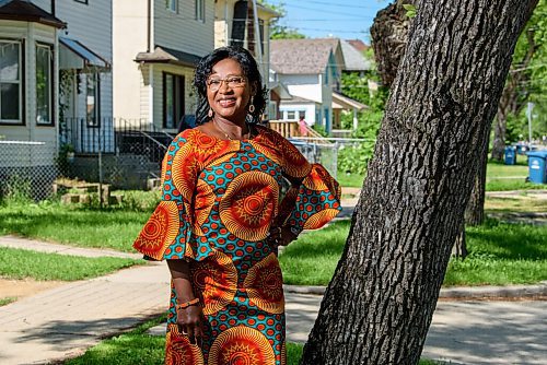 JESSE BOILY  / WINNIPEG FREE PRESS
Maggie Yeboah, a volunteers at many places including the Association of African Communities in Manitoba Inc., the Ghanaian Union of Manitoba, the African Pavilion at Folklorama, Huron Childcare, the African Culture Heritage Centre, the Improving Access Project and Crestview Park Free Methodist Church, poses for a portrait on Wednesday. Wednesday, July 8, 2020.
Reporter: Aaron Epp