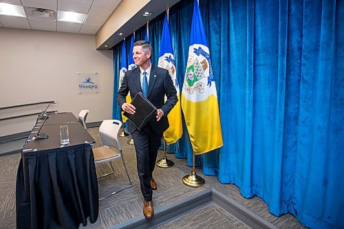 MIKAELA MACKENZIE / WINNIPEG FREE PRESS

Mayor Brian Bowman provides an update on the impact fee at City Hall in Winnipeg on Thursday, July 9, 2020. For Joyanne story.
Winnipeg Free Press 2020.