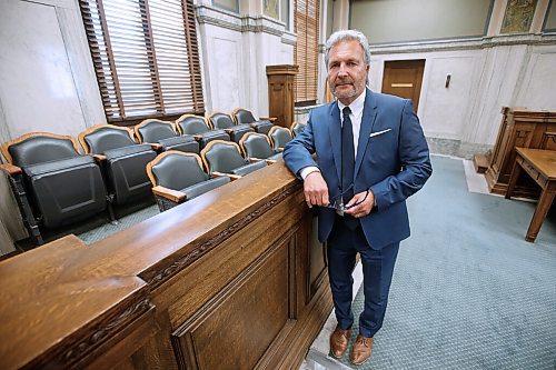 JOHN WOODS / WINNIPEG FREE PRESS
Chief Justice Glenn Joyal is photographed at the jury box in a courtroom at the Law Courts in Winnipeg, Thursday, July 9, 2020. Manitoba courts are to restart jury selection for trials after the COVID-19 shutdown.

Reporter: Pritchard