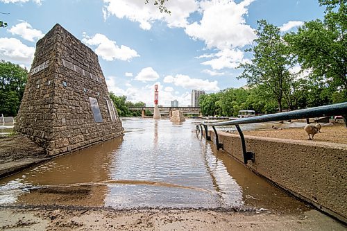 Mike Sudoma / Winnipeg Free Press
Many walkways that lead to the river walk are now underwater due to high water levels in both the Red and Assiniboine Rivers
July 10, 2020