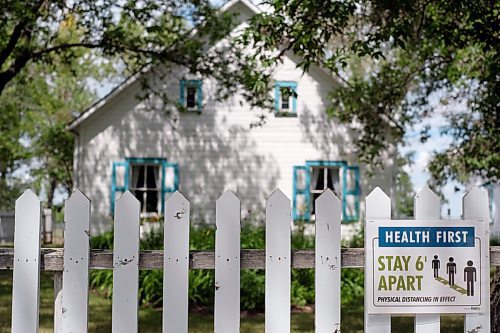 SHANNON VANRAES / WINNIPEG FREE PRESS
Signs the Mennonite Heritage Village in Steinbach remind visitors to keep physically distant from each other on July 12, 2020.