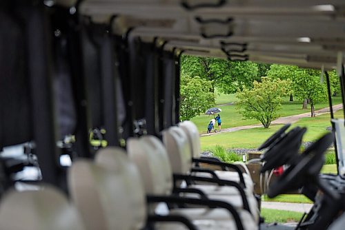 JESSE BOILY  / WINNIPEG FREE PRESS
Golfers head back to the club house as a rain storm causes second pause in play at the Golf Manitobas Mens and Womens Junior Championship at the Selkirk Golf and Country Club on Monday. Monday, July 13, 2020.
Reporter: Mike Sawatzky