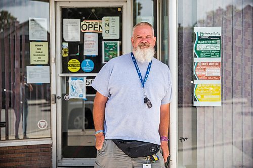 MIKAELA MACKENZIE / WINNIPEG FREE PRESS

Order of Manitoba recipient Mitch Bourbonniere poses for a portrait by the North End Community Renewal Corporation, one of the many places he volunteers, in Winnipeg on Wednesday, July 15, 2020. For Malak Abas story.
Winnipeg Free Press 2020.