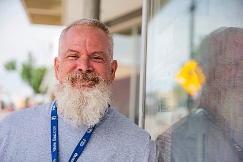 MIKAELA MACKENZIE / WINNIPEG FREE PRESS

Order of Manitoba recipient Mitch Bourbonniere poses for a portrait by the North End Community Renewal Corporation, one of the many places he volunteers, in Winnipeg on Wednesday, July 15, 2020. For Malak Abas story.
Winnipeg Free Press 2020.