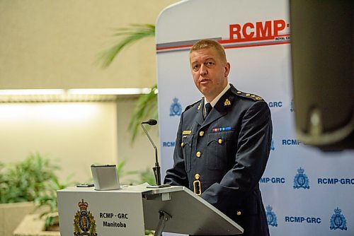 JESSE BOILY  / WINNIPEG FREE PRESS
Superintendent Michael Koppang, Officer in Charge of Manitoba RCMP Major Crime Services speaks to media as the RCMP seek help in identifying homicide victim and potential witnesses, at the RCMP Headquarters on Wednesday. Wednesday, July 15, 2020.
Reporter: