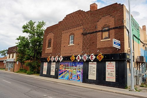 JESSE BOILY  / WINNIPEG FREE PRESS
The Roxy Lanes bowling alley on Wednesday. The couple has owned the bowling alley for 11 years. The building being over 90 years old has become a museum of days past in the building that once was a theatre. The basement is full of artifacts from the past. Wednesday, July 15, 2020.
Reporter: Dave Sanderson