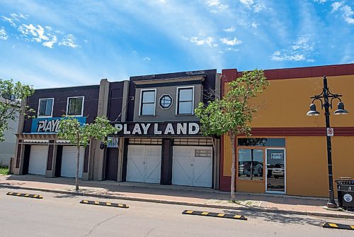 JESSE BOILY  / WINNIPEG FREE PRESS
Playland, an arcade at Winnipeg Beach remains closed on Monday. Monday, July 20, 2020.
Reporter: