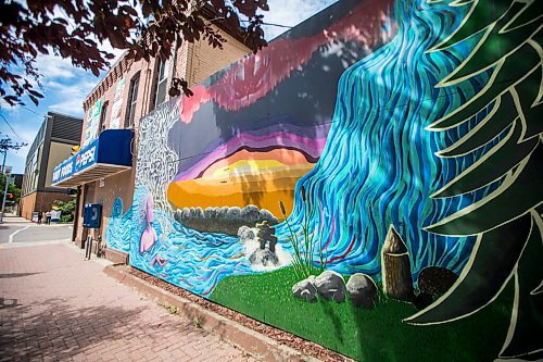 MIKAELA MACKENZIE / WINNIPEG FREE PRESS

The O Kanata mural at Ellice Avenue and Spence Street in Winnipeg on Tuesday, July 21, 2020. For Brenda Suderman story.
Winnipeg Free Press 2020.