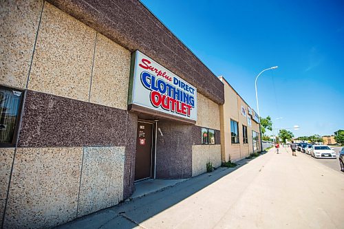 MIKAELA MACKENZIE / WINNIPEG FREE PRESS

Surplus Direct Clothing Outlet in Winnipeg on Wednesday, July 22, 2020. Owner Robert McDonald is concerned about cars lined up in front of his business for the nearby drive through COVID-19 testing site. For Malak Abas story.
Winnipeg Free Press 2020.