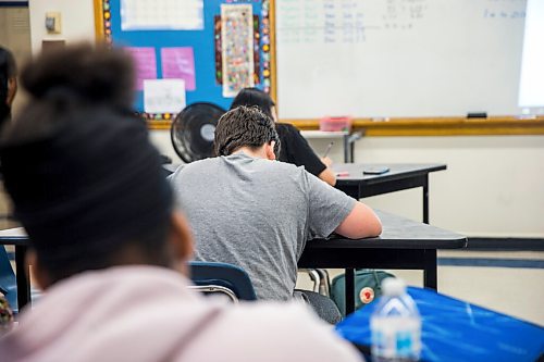 MIKAELA MACKENZIE / WINNIPEG FREE PRESS

A grade nine math summer session at Andrew Mynarski School in Winnipeg on Thursday, July 23, 2020. Pandemic measures have been in place for this in-person session -- one of the first of its kind since COVID-19 was detected in Manitoba. For Maggie Macintosh story.
Winnipeg Free Press 2020.