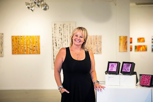 MIKAELA MACKENZIE / WINNIPEG FREE PRESS

Artist Lynley Rose and her exhibit, Come Alive and Touch the Sky, at the Cre8ery Gallery in Winnipeg on Thursday, July 23, 2020. For Frances Koncan story.
Winnipeg Free Press 2020.