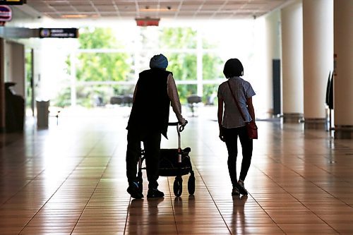 JOHN WOODS / WINNIPEG FREE PRESS
Air travellers at Winnipeg airport Thursday, July 23, 2020. 

Reporter: ?