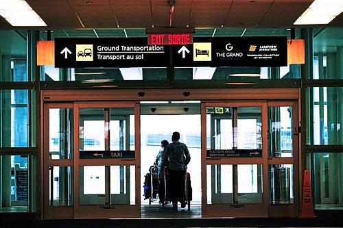 JOHN WOODS / WINNIPEG FREE PRESS
Air travellers at Winnipeg airport Thursday, July 23, 2020. 

Reporter: ?