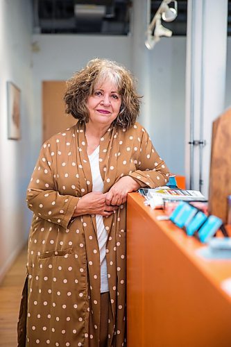 MIKAELA MACKENZIE / WINNIPEG FREE PRESS

Carol Phillips, head of the Winnipeg Arts Council, poses for a portrait in the office in Winnipeg on Monday, July 27, 2020. For Al Small story.
Winnipeg Free Press 2020.