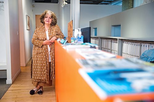 MIKAELA MACKENZIE / WINNIPEG FREE PRESS

Carol Phillips, head of the Winnipeg Arts Council, poses for a portrait in the office in Winnipeg on Monday, July 27, 2020. For Al Small story.
Winnipeg Free Press 2020.