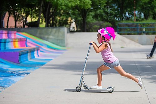 MIKAELA MACKENZIE / WINNIPEG FREE PRESS

Ella Smith, six, takes her scooter for a spin at The Forks in Winnipeg on Tuesday, July 28, 2020. Standup.
Winnipeg Free Press 2020.