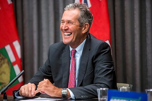 MIKAELA MACKENZIE / WINNIPEG FREE PRESS

Premier Brian Pallister speaks to the media about the Risk Recognition Program at the Manitoba Legislative Building in Winnipeg on Wednesday, July 29, 2020. For Larry Kusch story.
Winnipeg Free Press 2020.