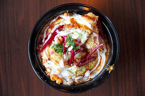 MIKE DEAL / WINNIPEG FREE PRESS
Samosa Chaat in a takeout container at the My Indigo Indian Street Food restaurant at 55 Waterford Green Common.
see Romona Goomansingh story
200729 - Wednesday, July 29, 2020.