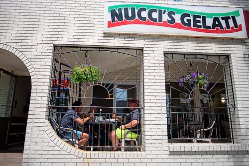 JESSE BOILY  / WINNIPEG FREE PRESS
Patrons enjoy their lunch at Nuccis Gelati on Friday. Nuccis is part of Folkloramas scavenger hunt of of local destinations and restaurants. Friday, July 31, 2020.
Reporter: Eva Wasney