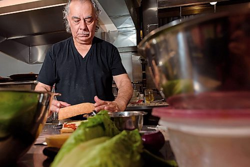 JESSE BOILY  / WINNIPEG FREE PRESS
Michael Pepé puts together a sandwich at Nuccis Gelati on Friday. Nuccis is part of Folkloramas scavenger hunt of of local destinations and restaurants. Friday, July 31, 2020.
Reporter: Eva Wasney