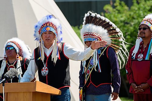 JESSE BOILY  / WINNIPEG FREE PRESS
Chief Dennis Meeches speaks at the 149 years commemoration of Treaty No. 1 at Lower Fort Garry National Historic Site on Monday. Monday, Aug. 3, 2020.
Reporter: Piche